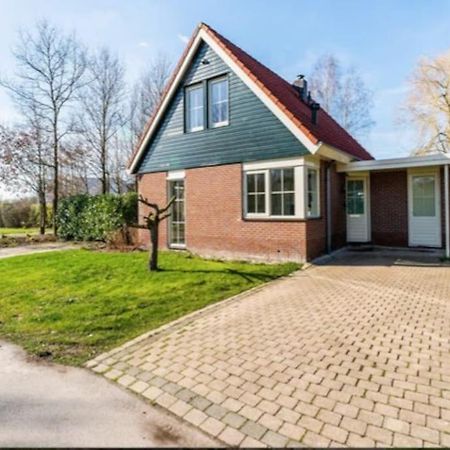 Comfort Villa For 8 People Zeewolde Esterno foto
