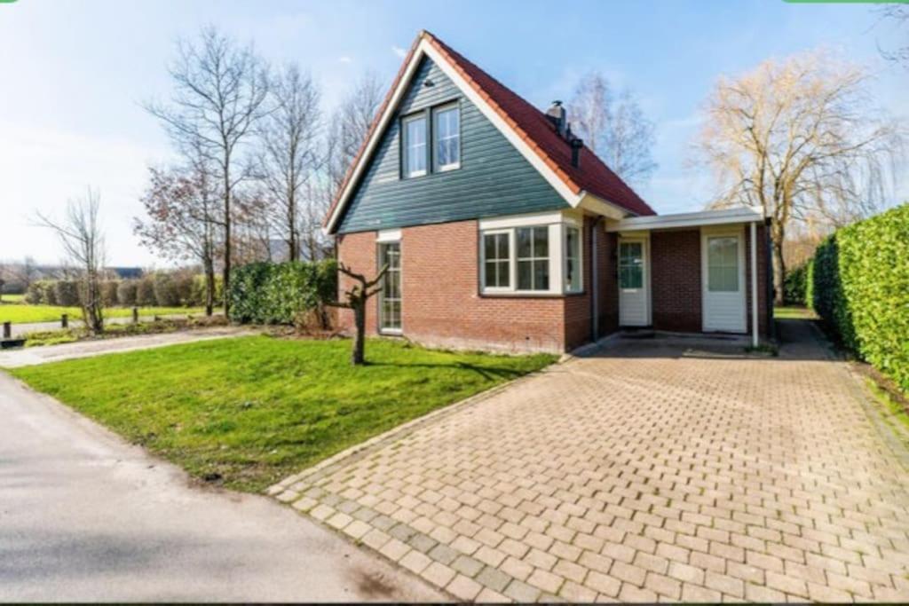 Comfort Villa For 8 People Zeewolde Esterno foto