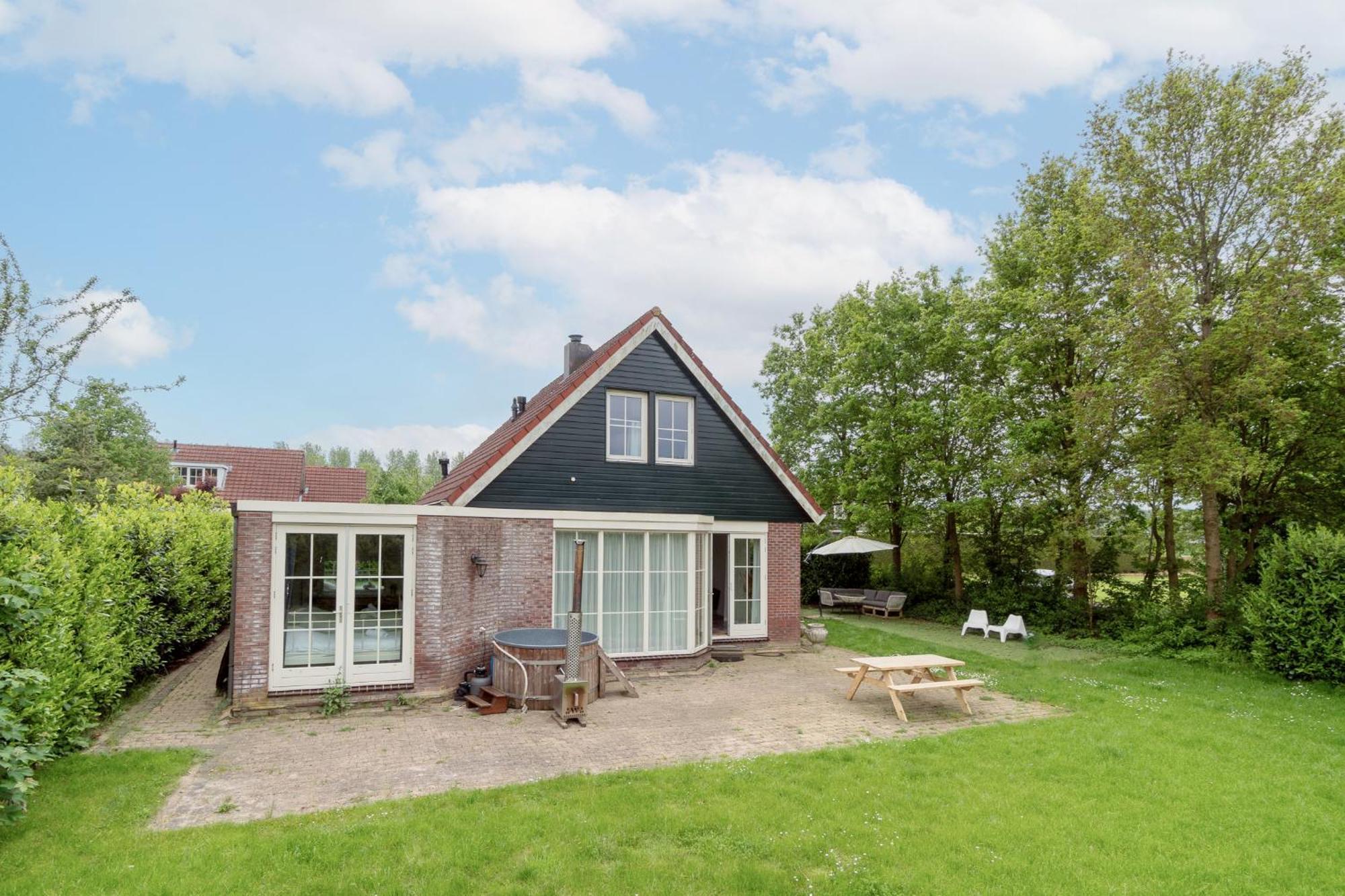 Comfort Villa For 8 People Zeewolde Esterno foto